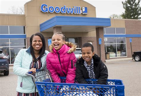 Shoppers – Goodwill Industries International